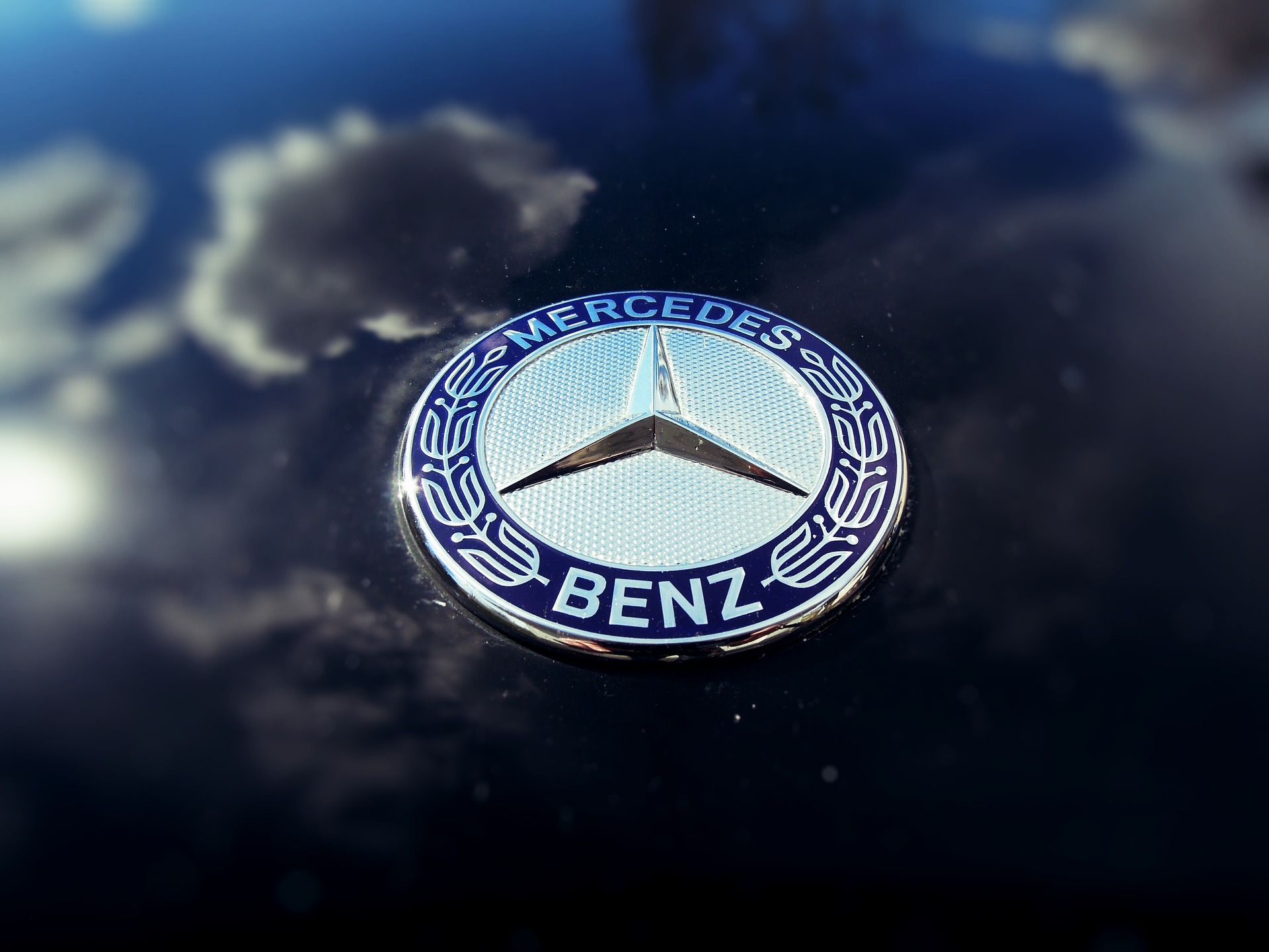 Mercedes Benz